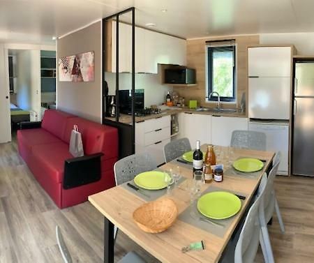 Camping Le Mas Des Sedaries Villefort (Lozere) Exterior foto