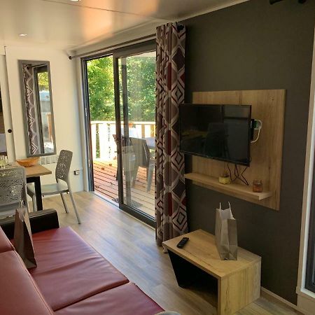 Camping Le Mas Des Sedaries Villefort (Lozere) Exterior foto