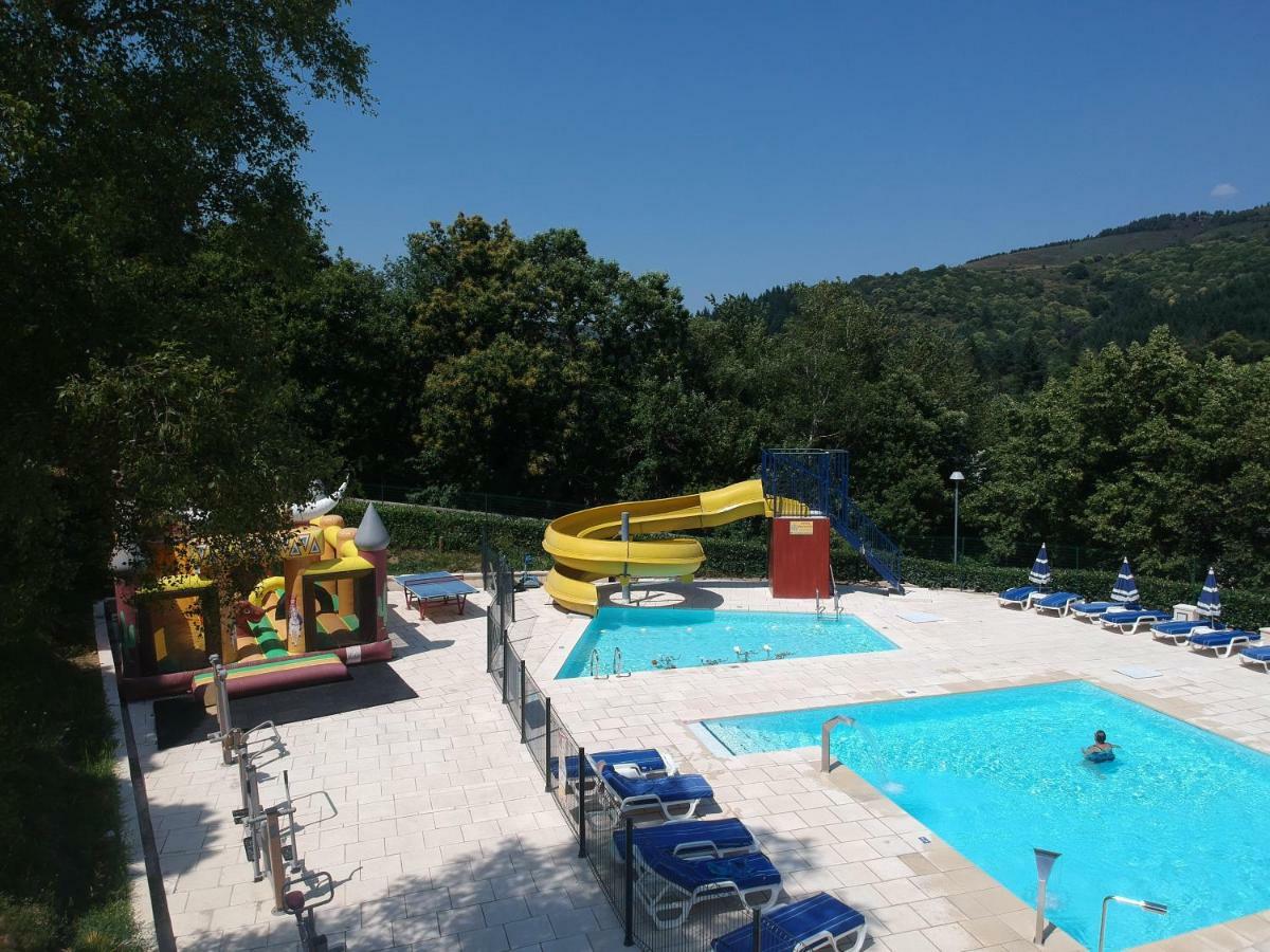 Camping Le Mas Des Sedaries Villefort (Lozere) Exterior foto