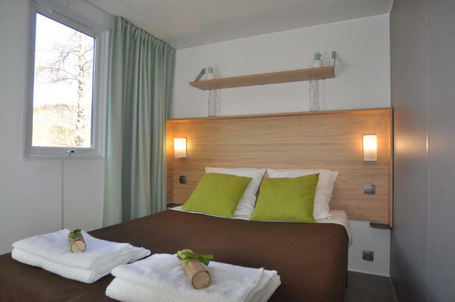 Camping Le Mas Des Sedaries Villefort (Lozere) Exterior foto